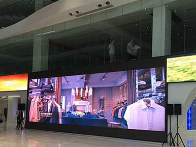 山东省济宁市某购物广场 / 室内P2.5高清LED显示屏