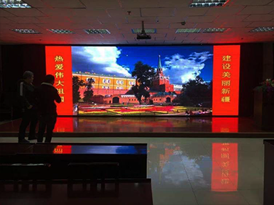 新疆喀什三甲医院  / P3室内高清显示屏
